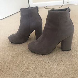 Grey platform boots size 5 (36)
